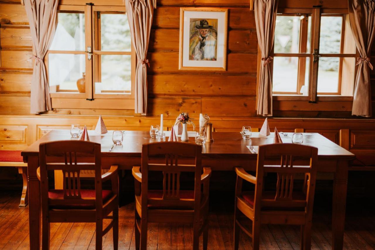 Hotel****Liptovsky Dvor Liptovský Ján 外观 照片